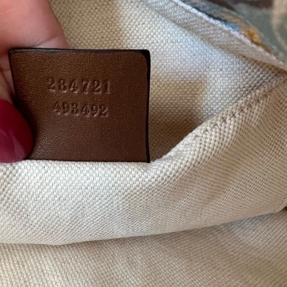 Like New Gucci Japan Exclusive Floral Bear Tote Turquoise - Picture 6 of 11